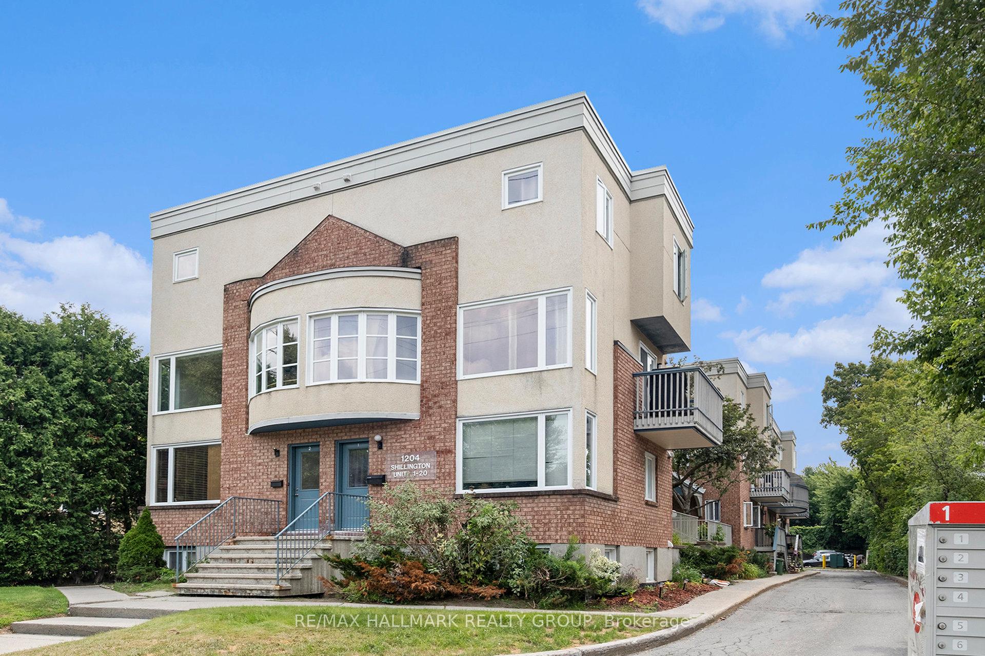 15 - 1204 Shillington Avenue, Carlington - Central Park, ON, exterior