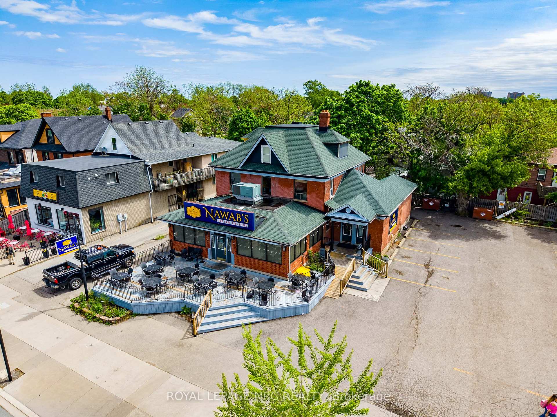 5470 + 5480 Victoria Avenue, Niagara Falls, ON, exterior
