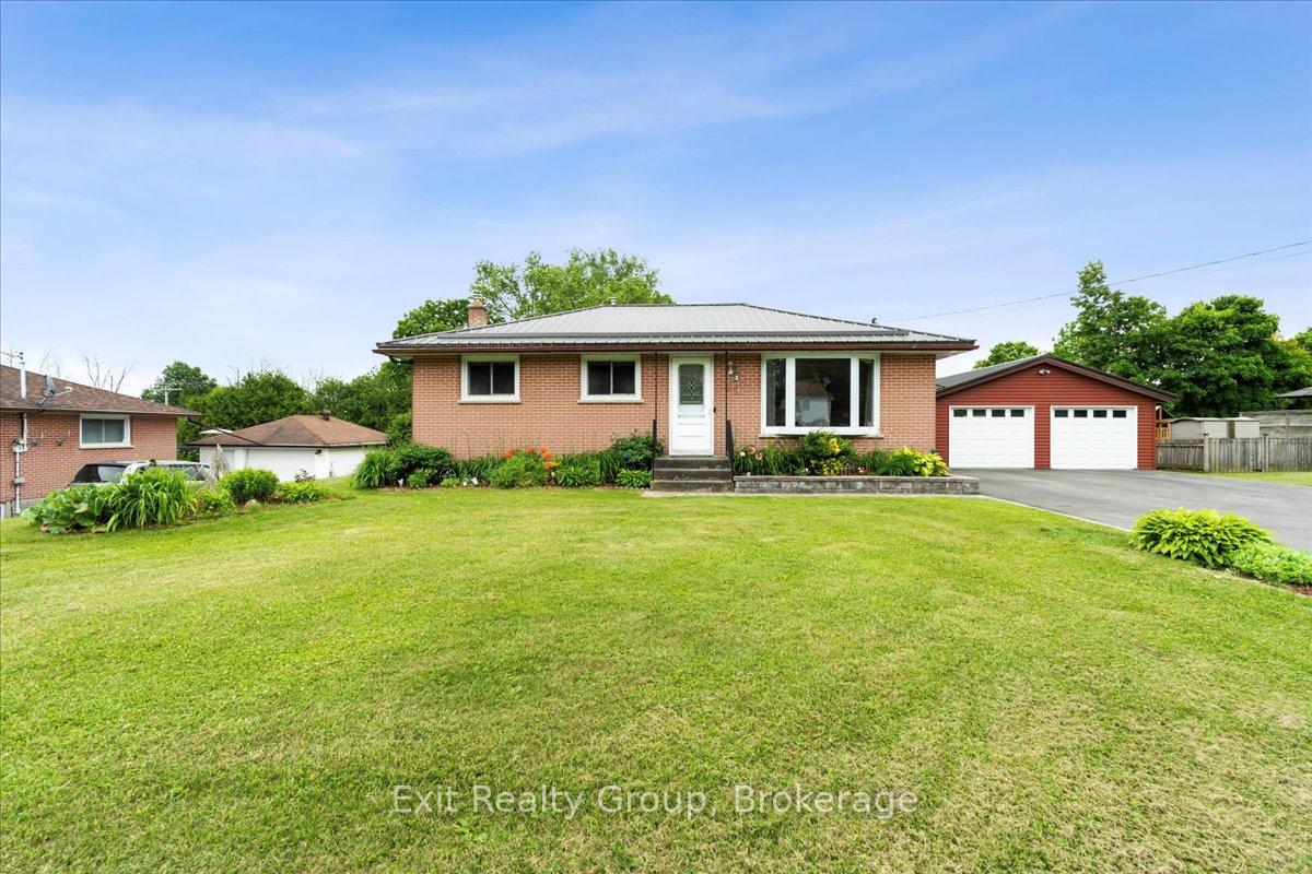 29 Barry Road, Quinte West, ON, exterior
