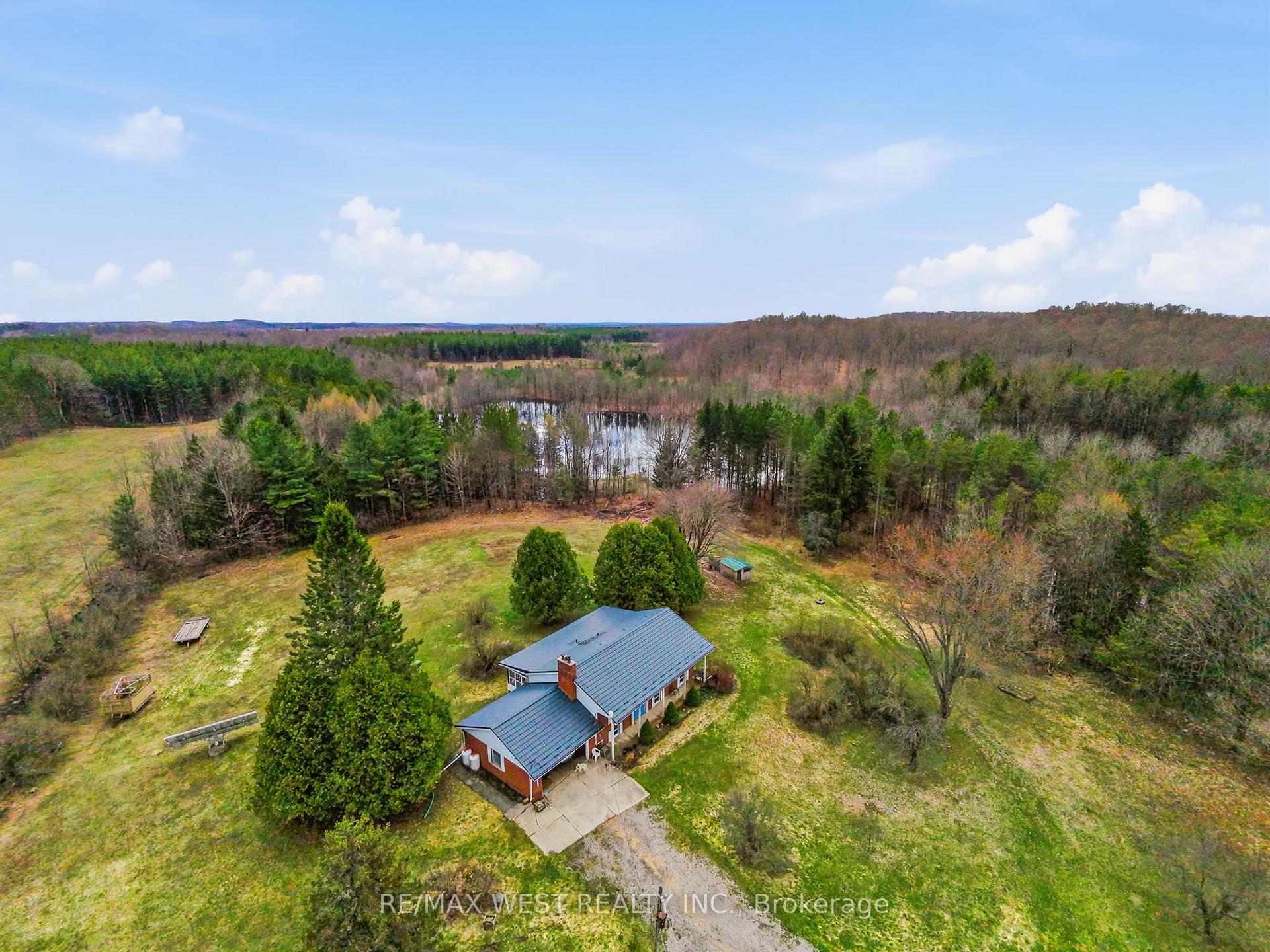 542310 Concession 14 Road, West Grey, ON, exterior