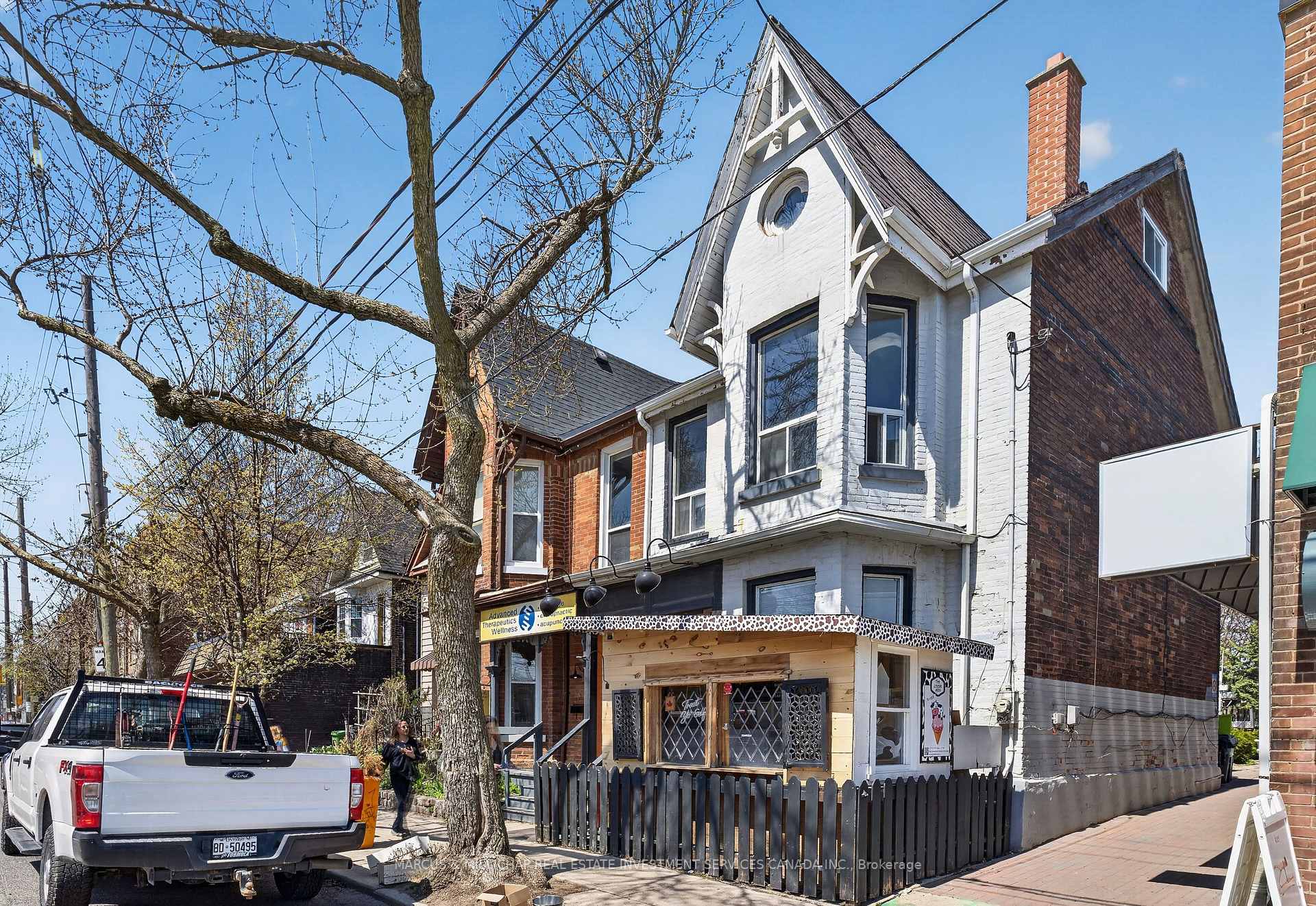 1400 Queen Street E, Toronto E01, ON, exterior