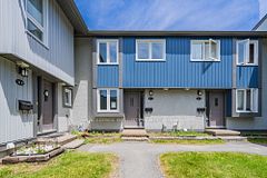 32C Benlea Drive, Tanglewood - Grenfell Glen - Pineglen, ON, exterior