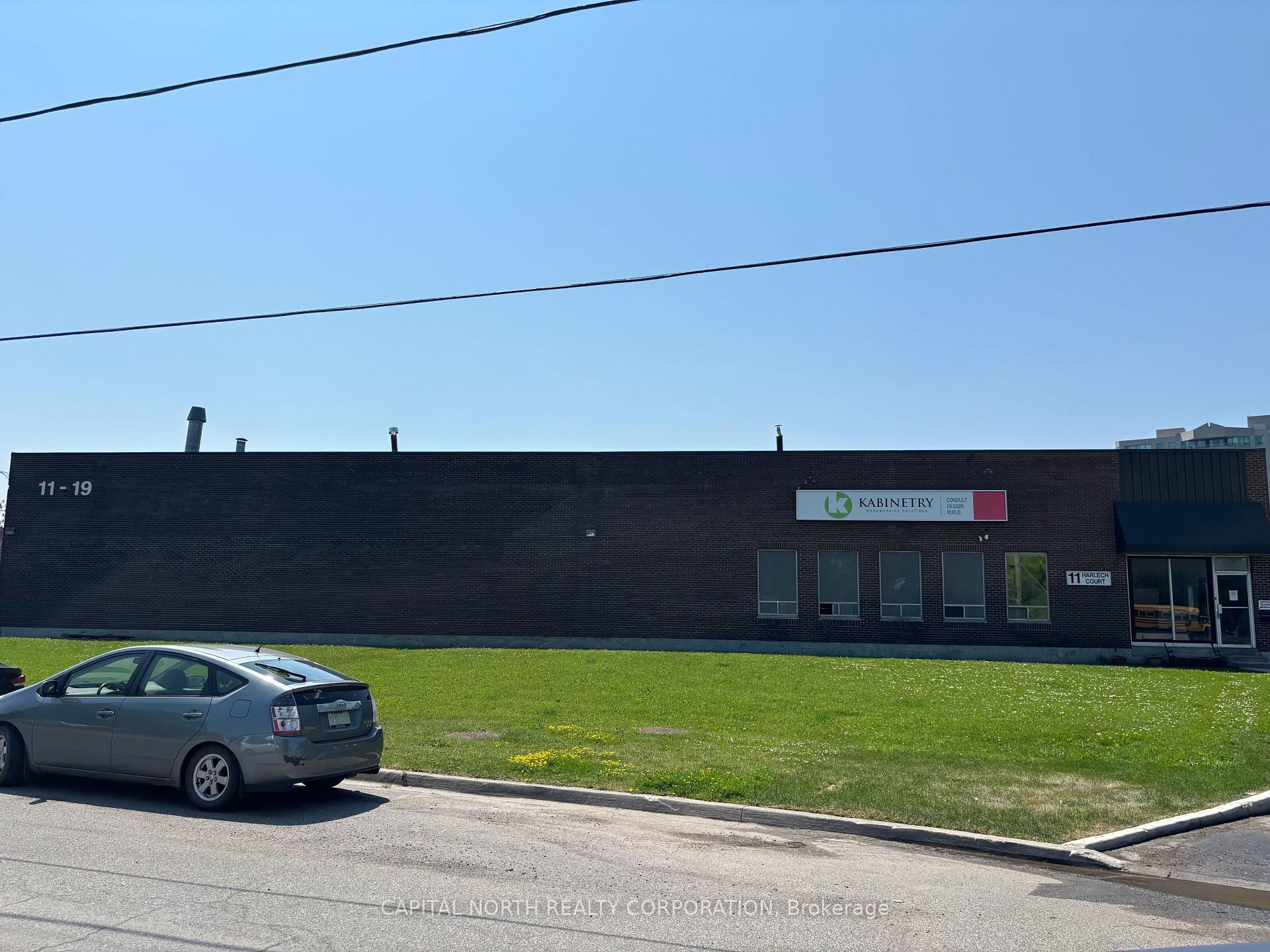 11 Harlech Court, Markham, ON, exterior