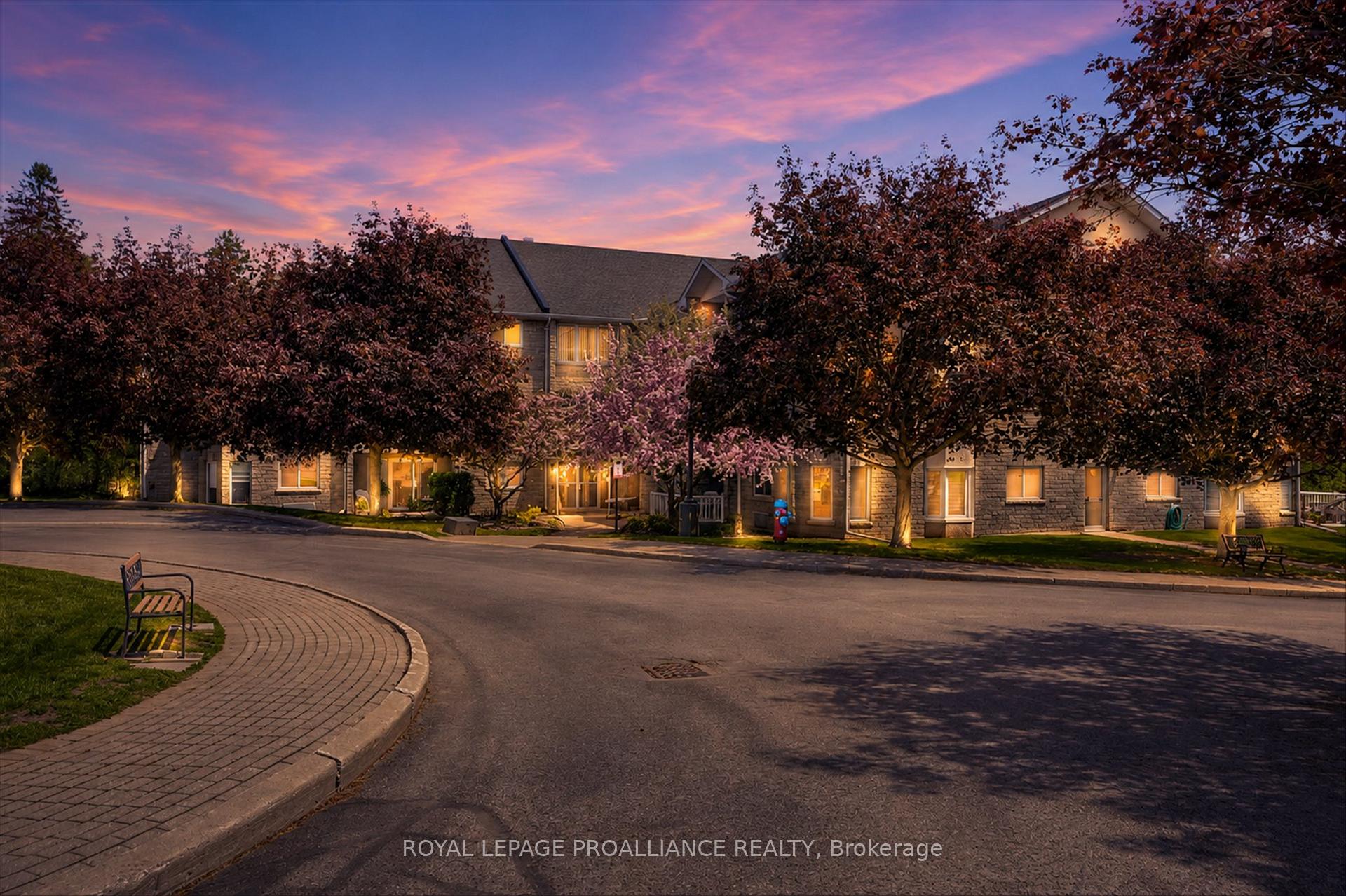 312A - 1099 Clonsilla Avenue, Peterborough, ON, exterior