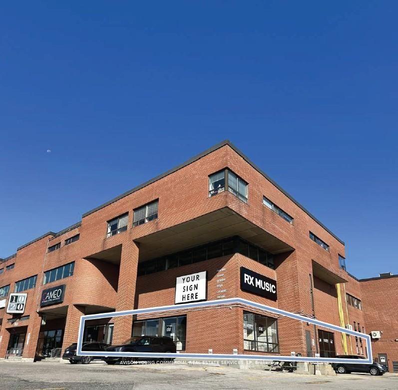 102 - 1020 Lawrence Avenue W, Toronto W04, ON, exterior