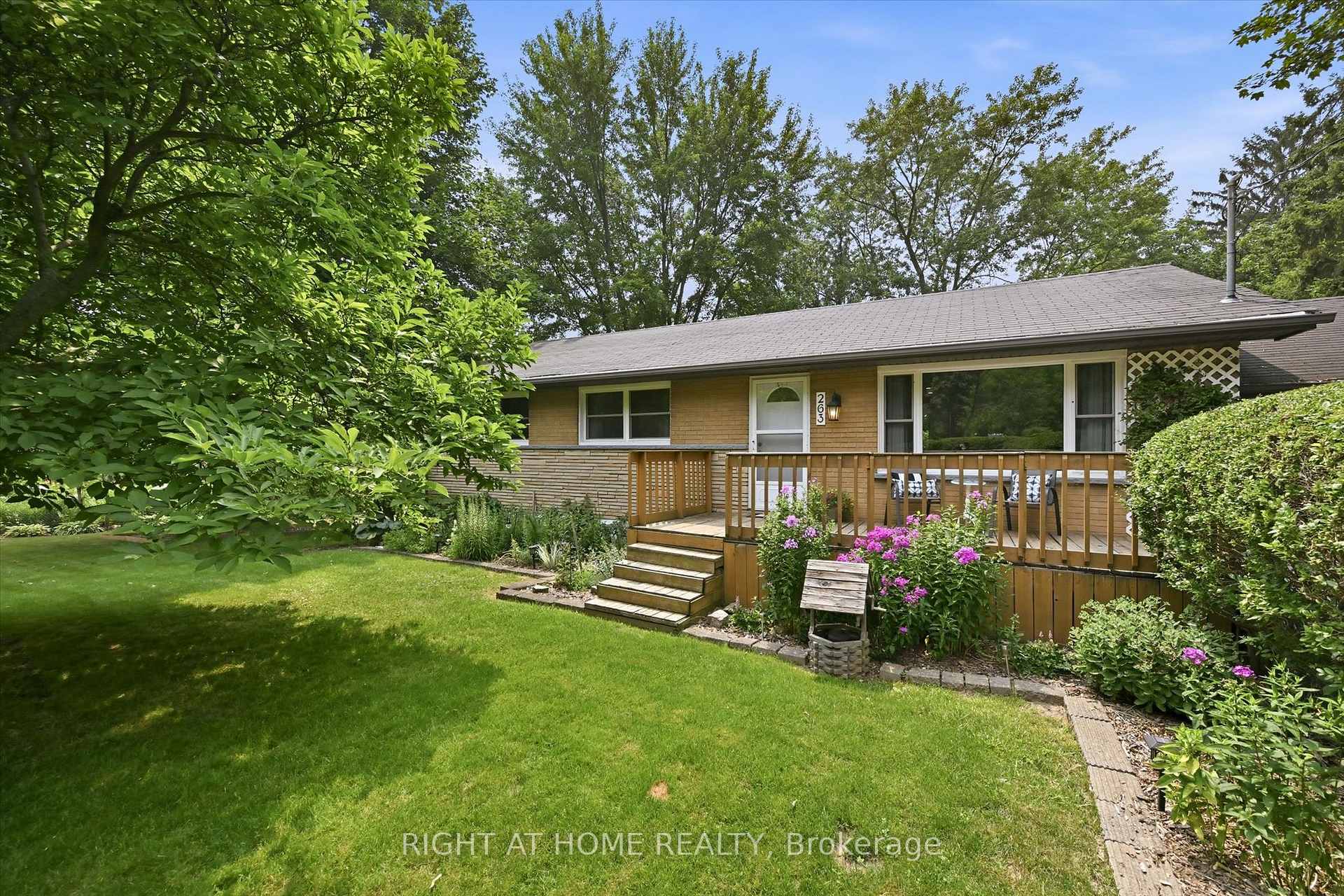 263 Weir's Lane, Hamilton, ON, exterior