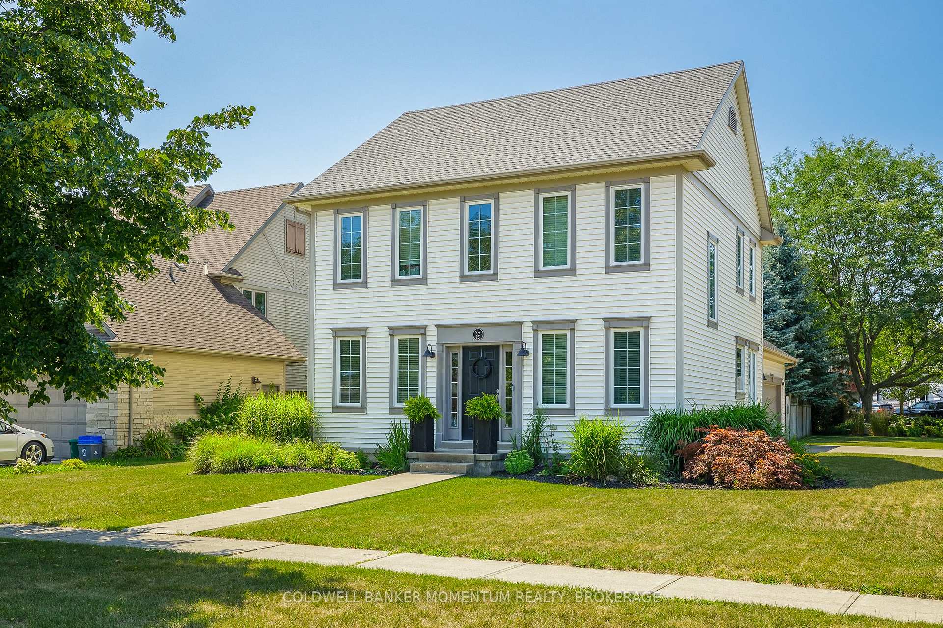 15 Virginia Street, Welland, ON, exterior