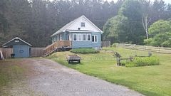 31 Boulter Lake Road, Hastings Highlands, ON, exterior
