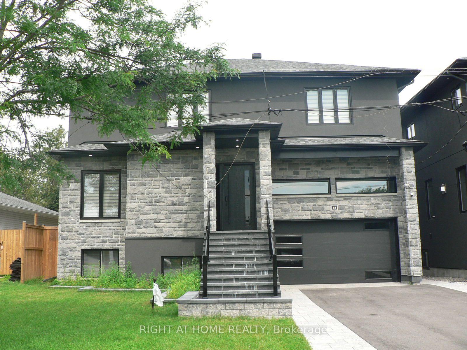 13 Bell Park Street, Stittsville - Munster - Richmond, ON, exterior