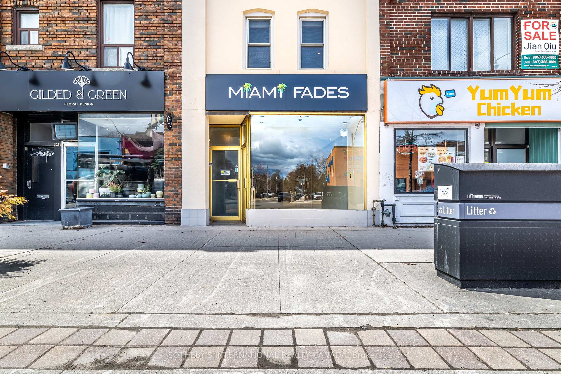 Retail Store - 3236 Yonge Street, Toronto C04, ON, exterior