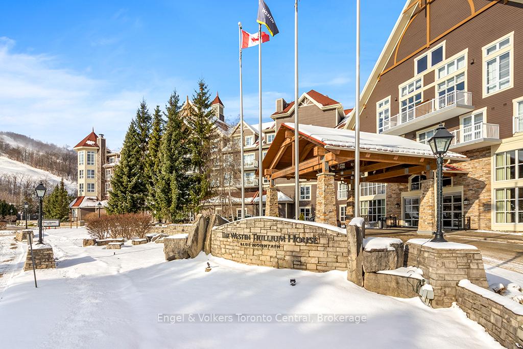 321 - 220 Gord Canning Drive, Blue Mountains, ON, exterior