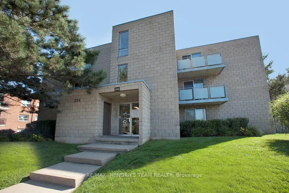 210 - 234 Oakdale Avenue, St. Catharines, ON, exterior