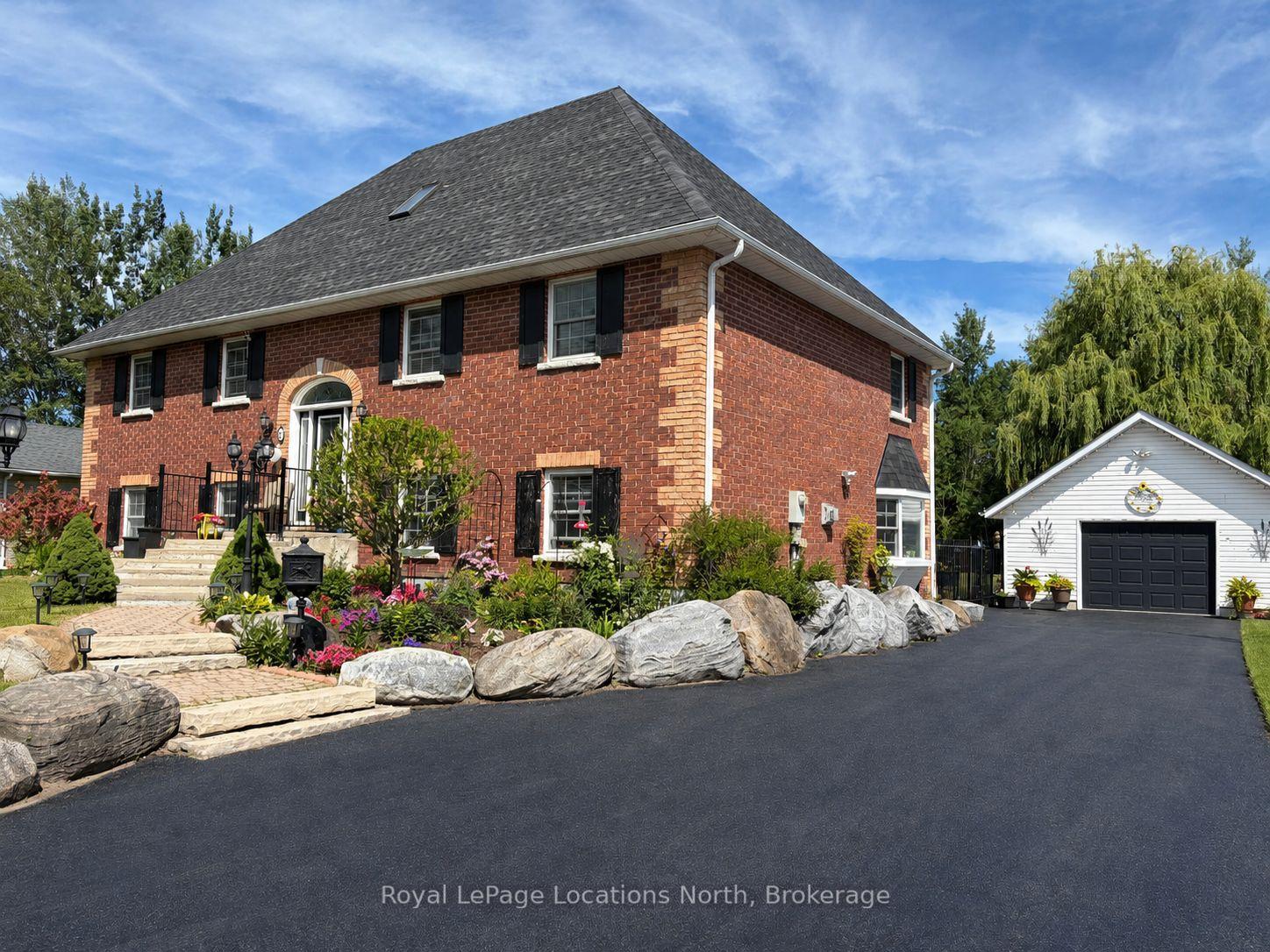 63 BROADVIEW Street, Collingwood, ON, exterior