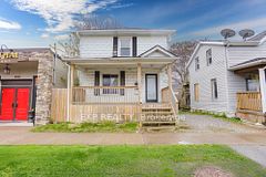 Upper - 206 Church Street, St. Catharines, ON, exterior