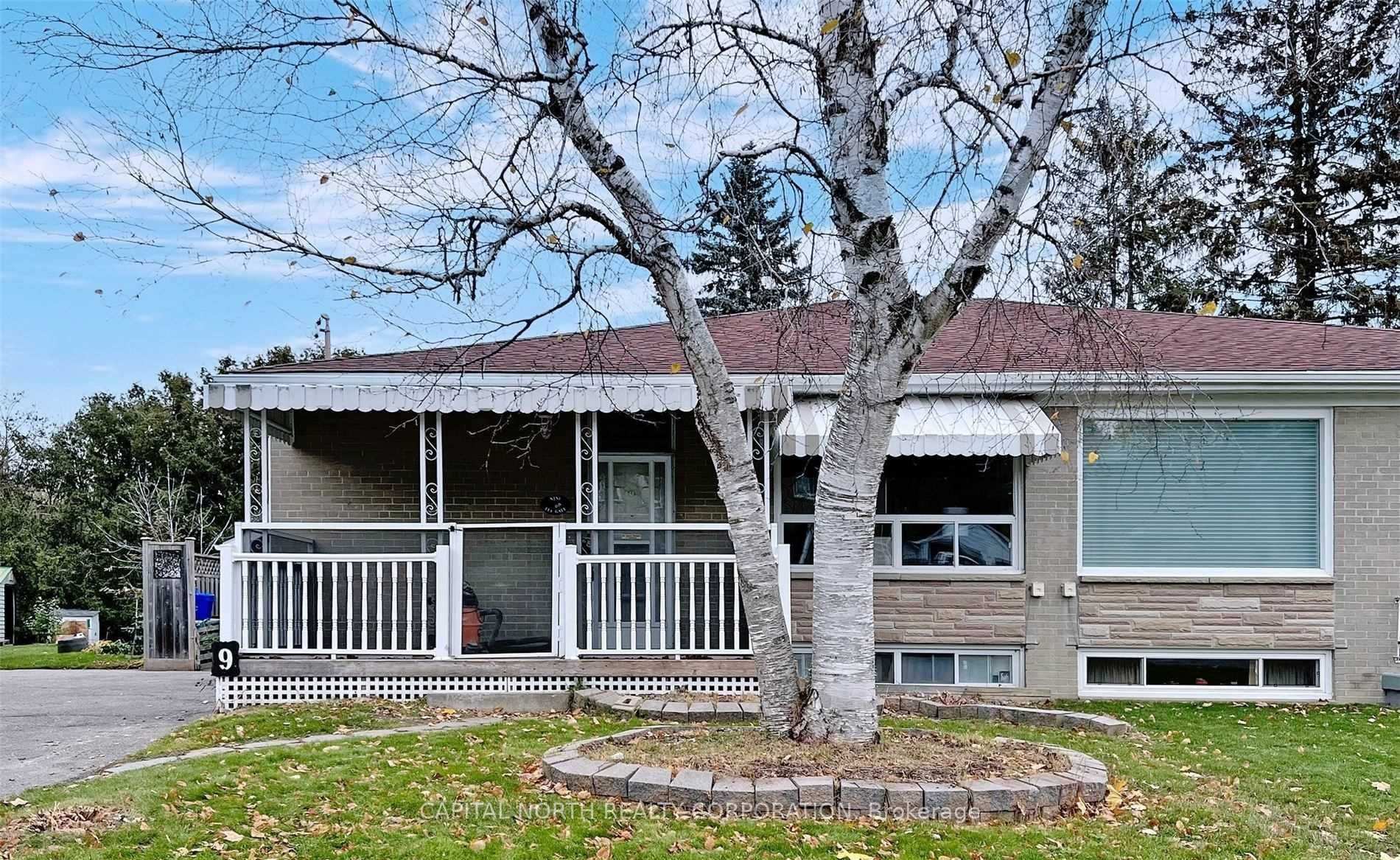 9 Lee Gate, Aurora, ON, exterior