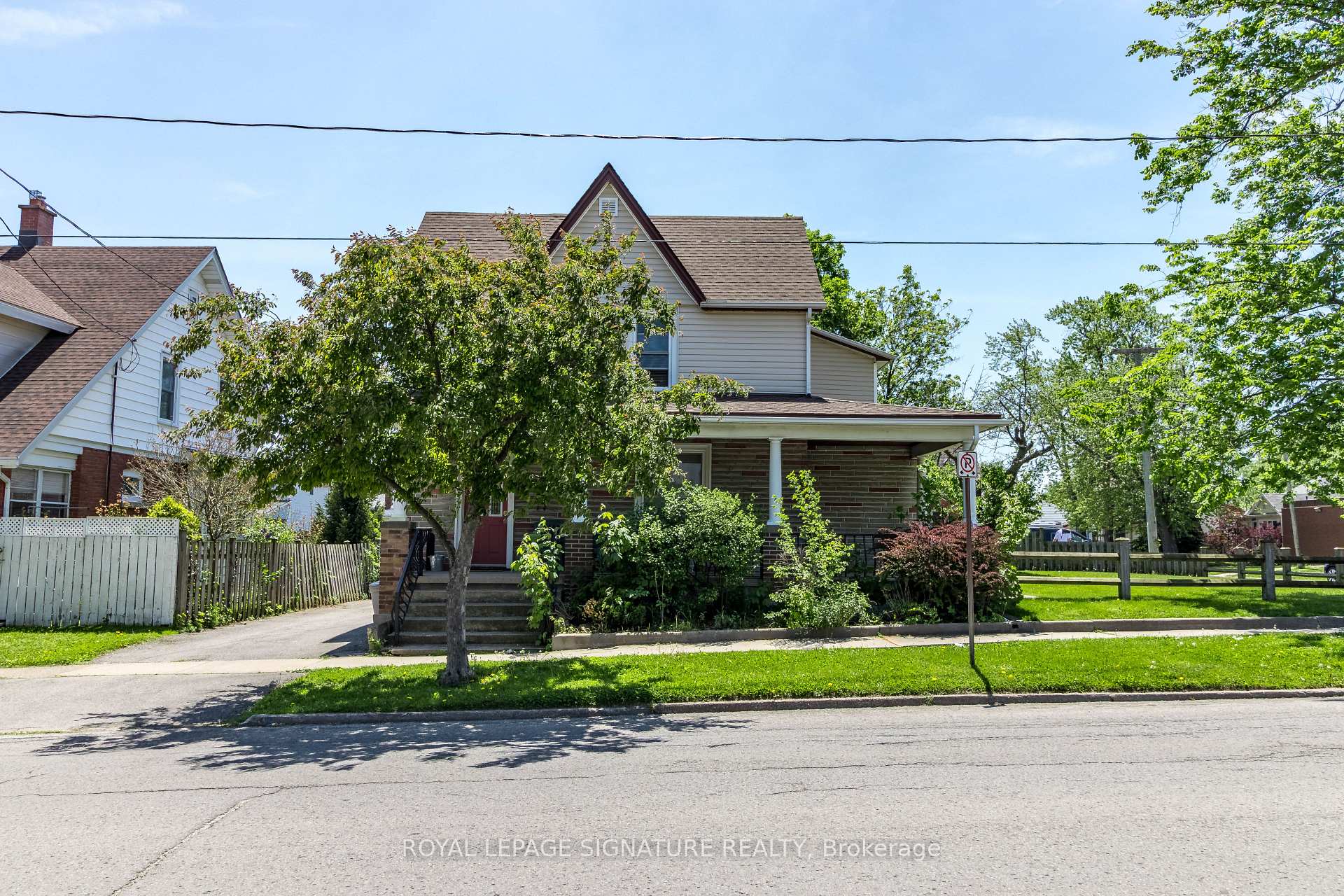 23 Sullivan Avenue, Thorold, ON, exterior
