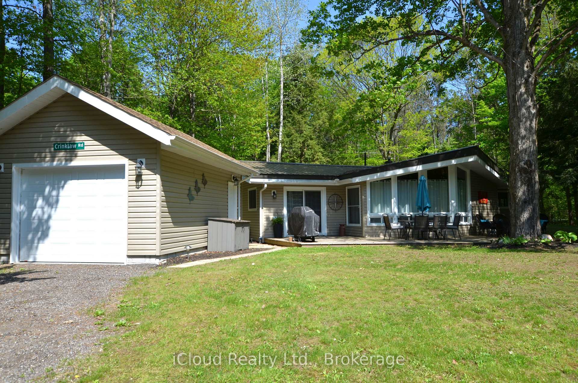 20 Roberval Circle, Tiny, ON, exterior