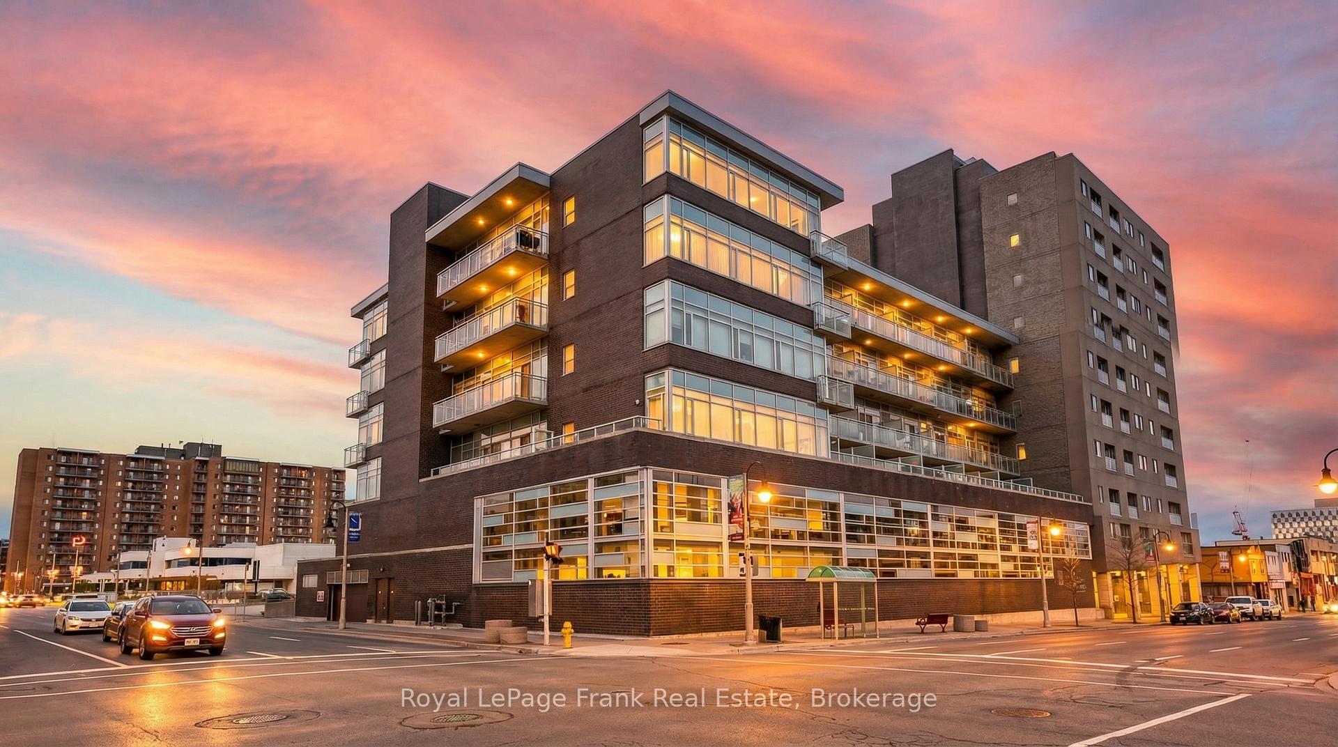 306 - 44 Bond Street W, Oshawa, ON, exterior