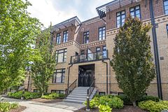 28 - 8169 Kipling Avenue, Vaughan, ON, exterior