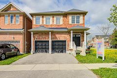 2 Horn Street, Whitchurch-Stouffville, ON, exterior