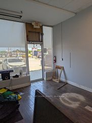 D - 1472 Dundas Street, London East, ON, exterior