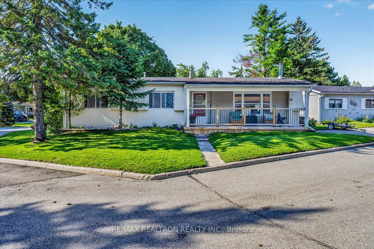 13 Broadway Avenue, Innisfil, ON, exterior