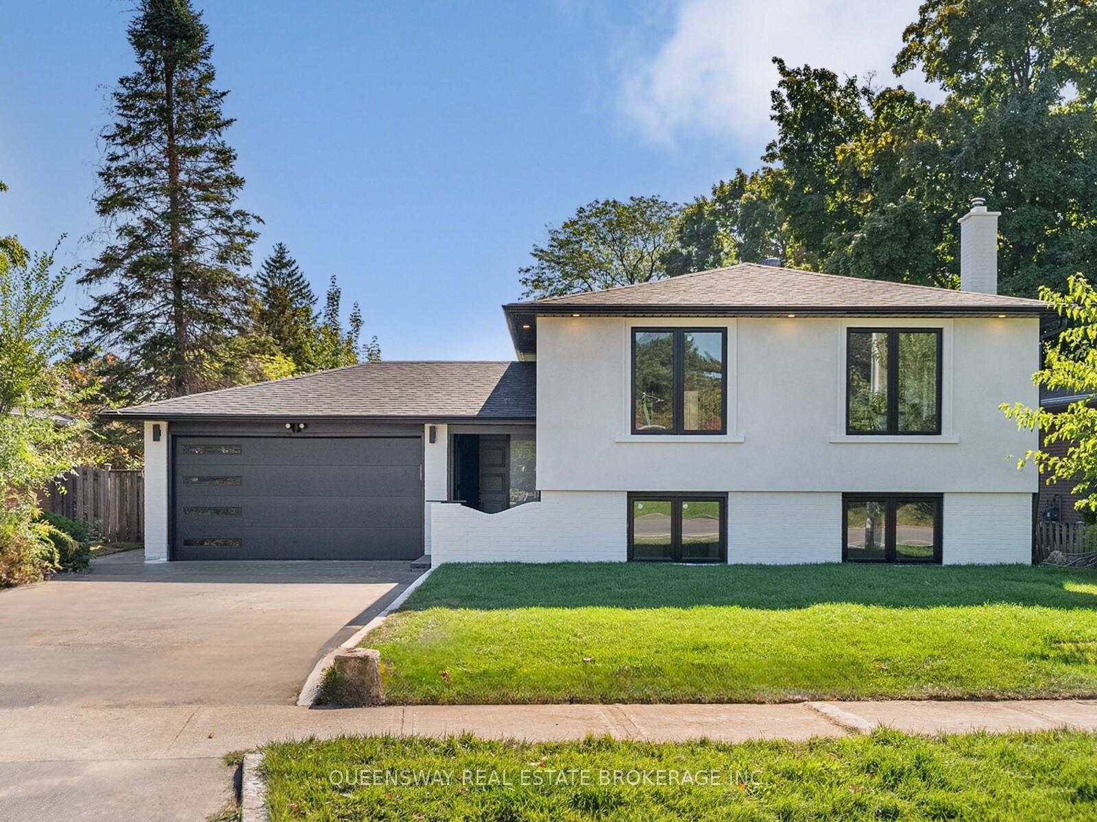 1128 Pinegrove Road, Oakville, ON, exterior
