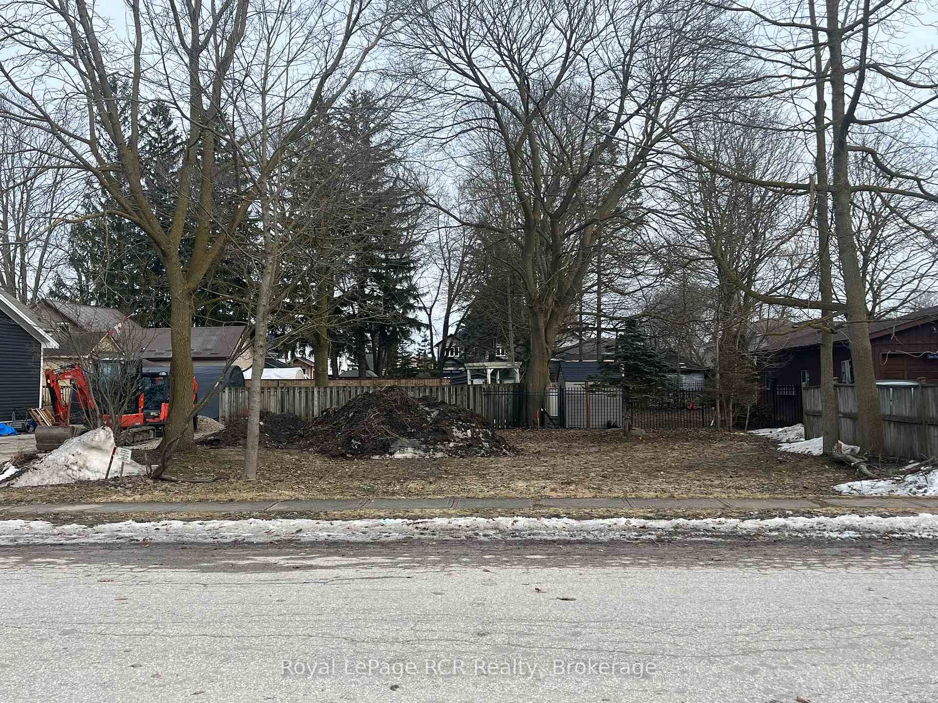 240 Cumberland Street, Minto, ON, exterior