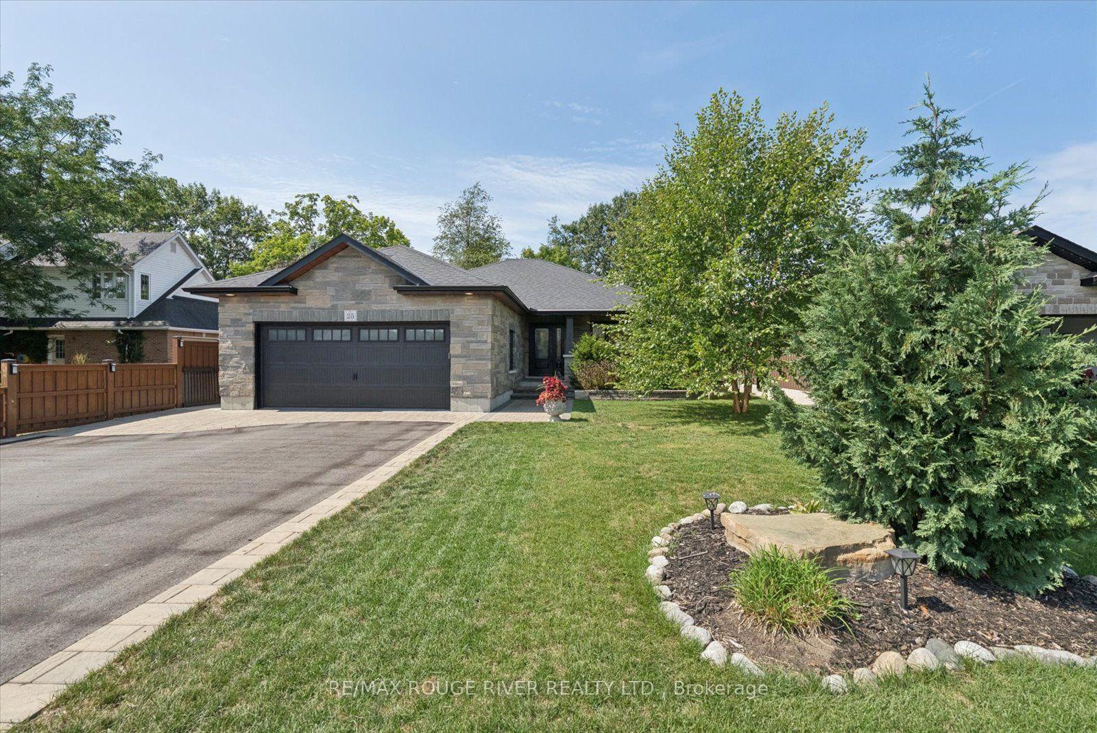25 Ambrosia Terrace, Quinte West, ON, exterior