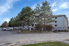 119 - 318 LORRY GREENBERG Drive, Hunt Club - South Keys and Area, ON, exterior