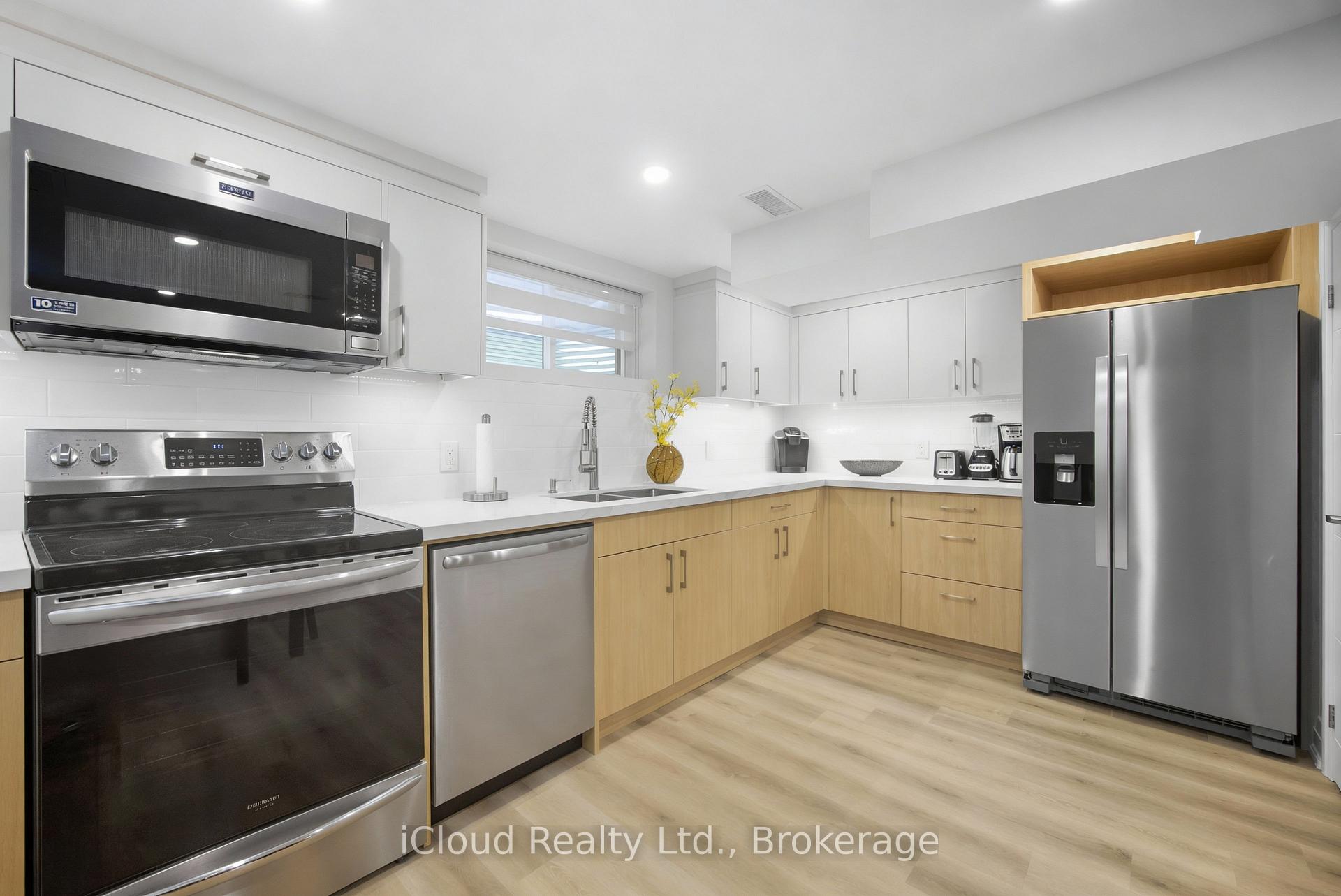 B - 23 Swanhurst Boulevard, Mississauga, ON, exterior