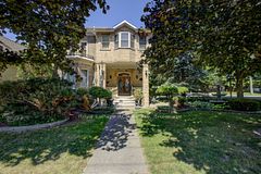 291 Elma Street E, North Perth, ON, exterior