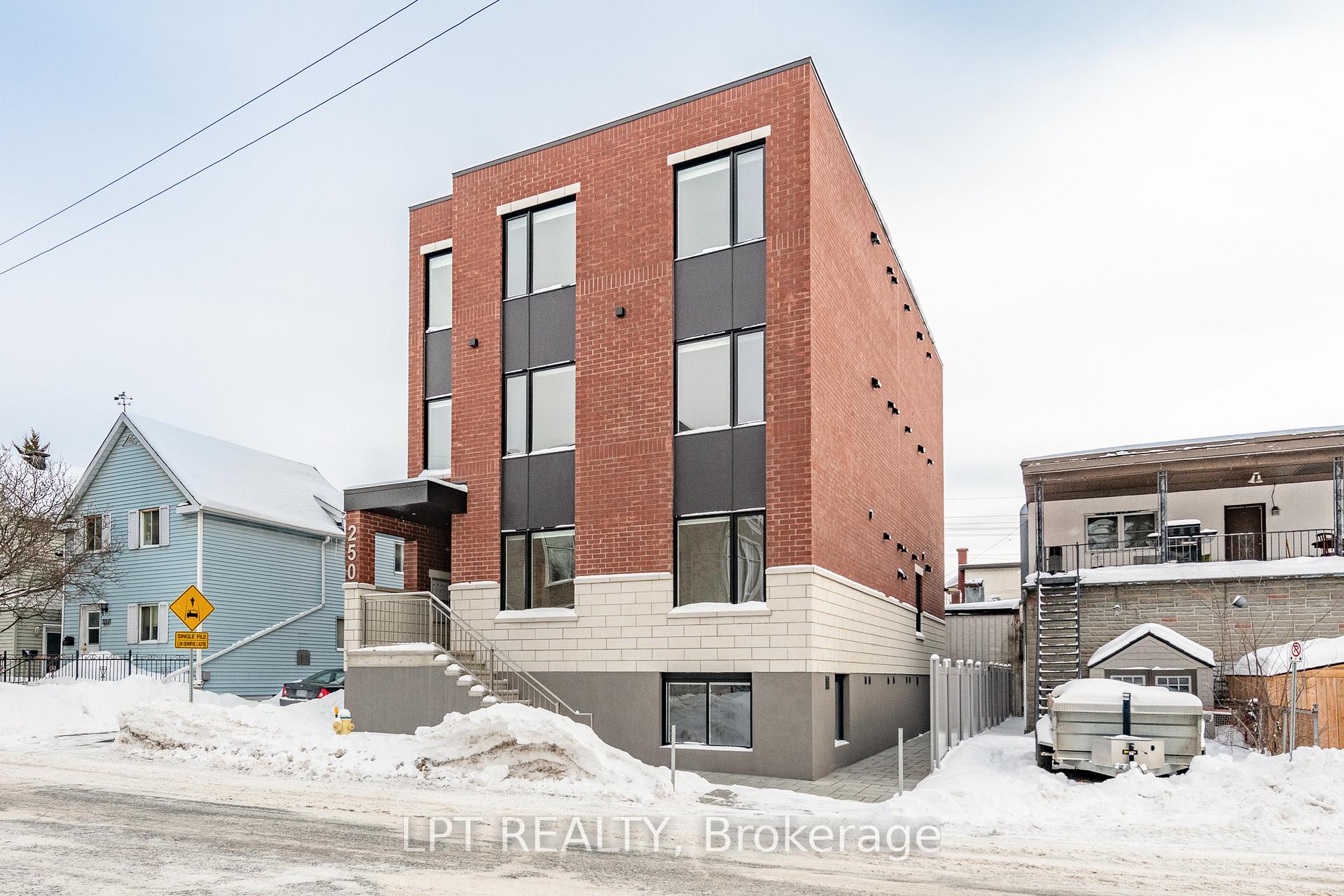 1 - 250 Shakespeare Street, Vanier and Kingsview Park, ON, exterior