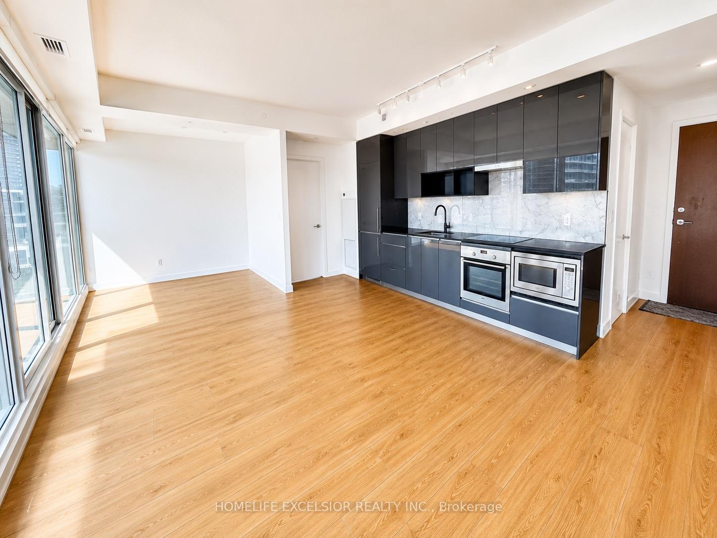 712 - 115 Mcmahon Drive, Toronto C15, ON, exterior
