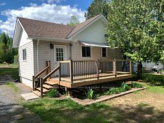 71 Park Street, Sundridge, ON, exterior