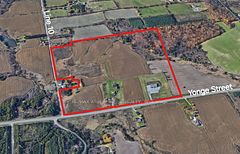 3378 Yonge Street, Bradford West Gwillimbury, ON, exterior