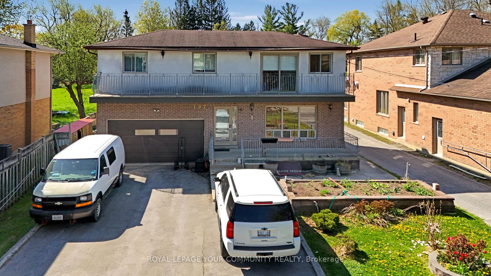 197 Douglas Road, Richmond Hill, ON, exterior