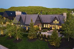 110 Stone Zack Lane, Blue Mountains, ON, exterior