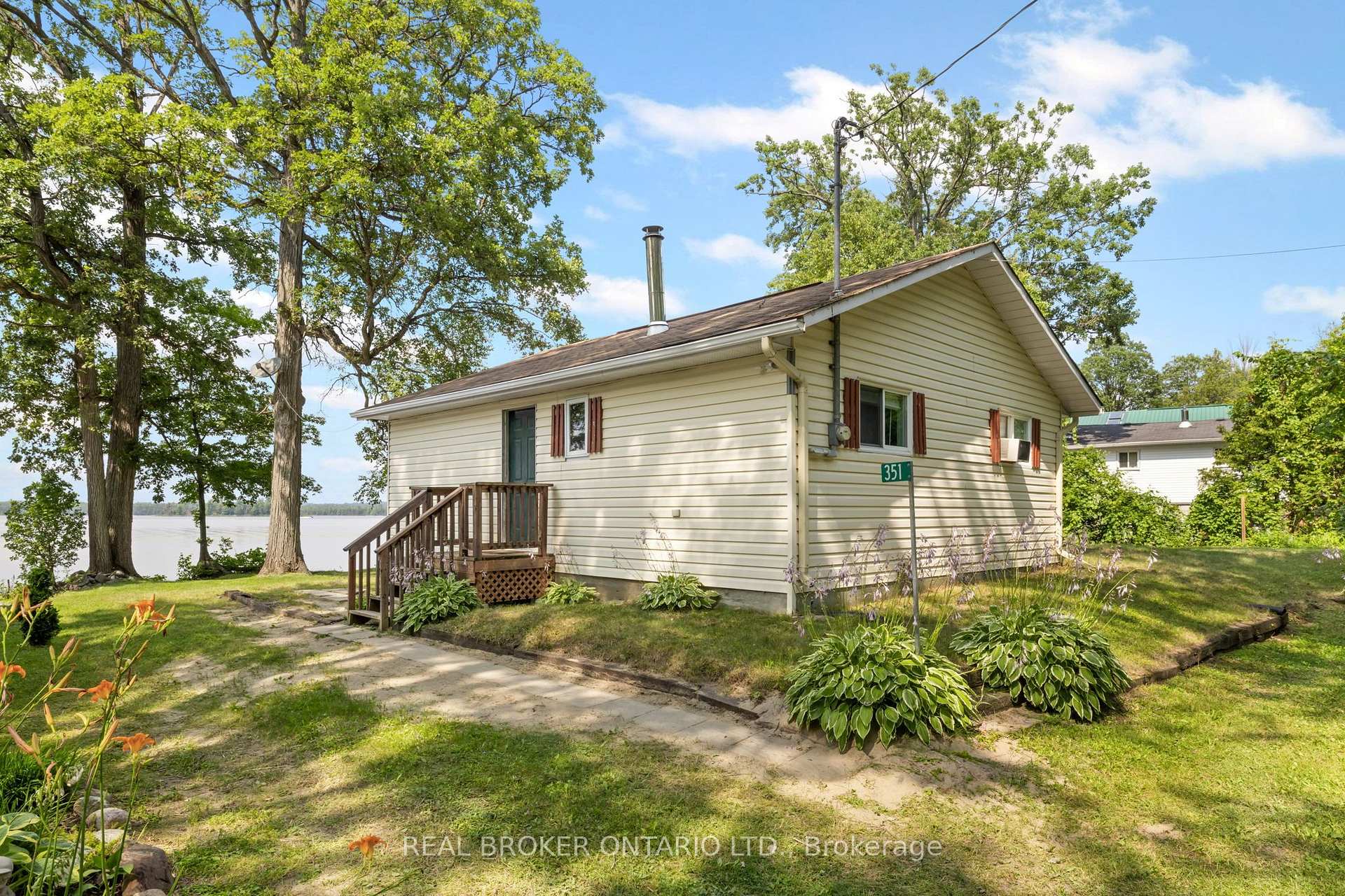 351 Leavoy Lane, Horton, ON, exterior