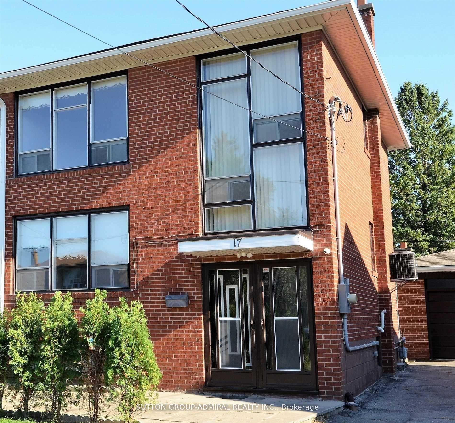 Lower - 17 Pamille Place, Toronto W04, ON, exterior