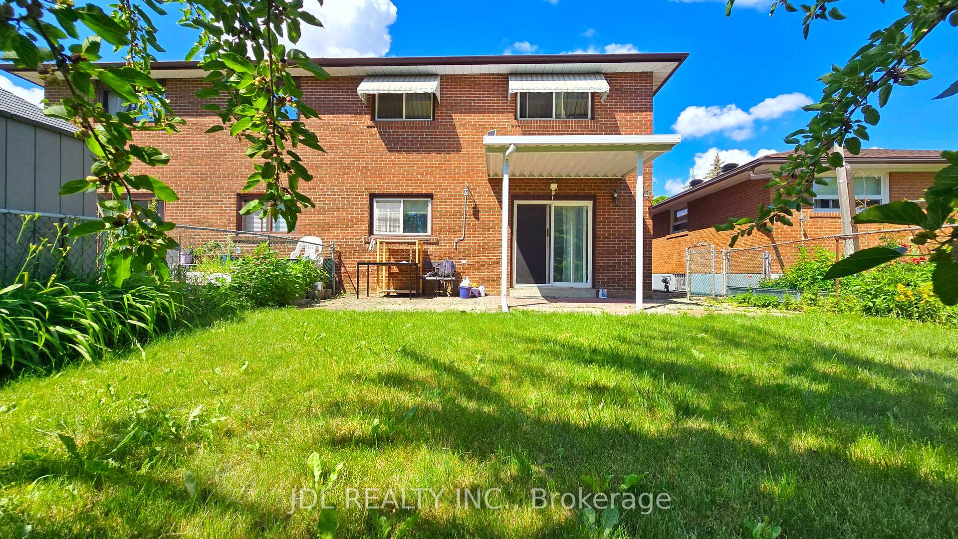 233 Fairglen Avenue, Toronto E05, ON, exterior