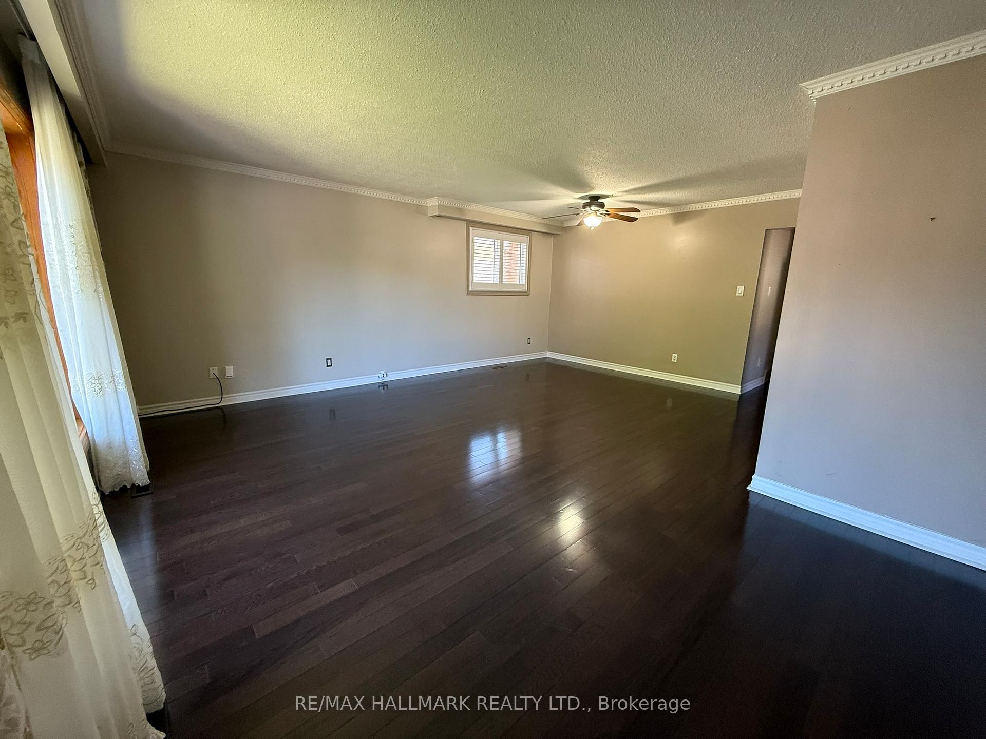 29 Charles Tupper Drive, Toronto E10, ON, exterior