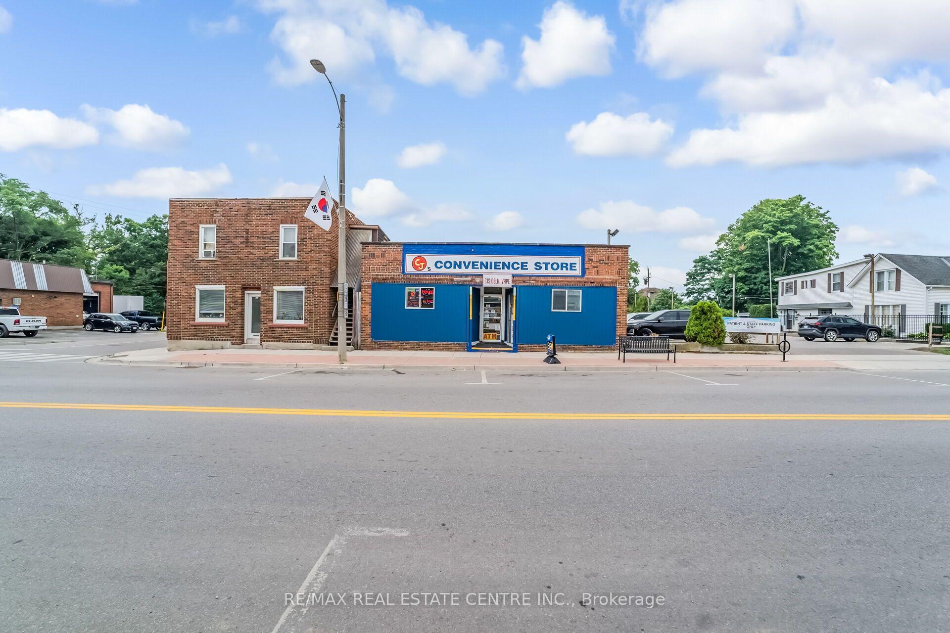 62 King Street, Norfolk, ON, exterior