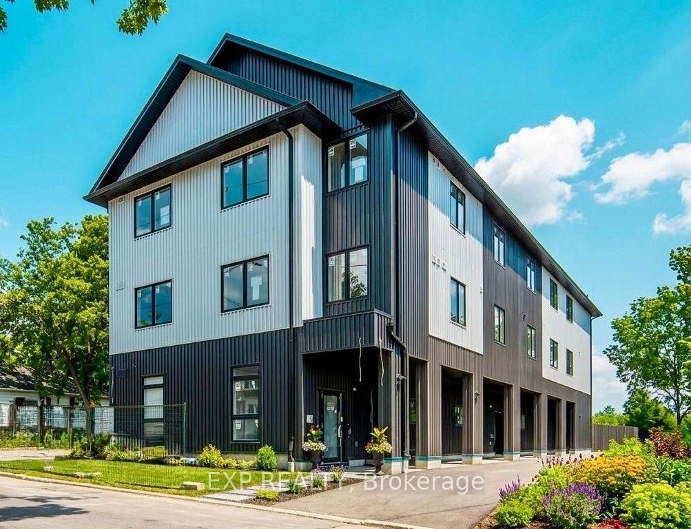 304 - 145 Clapperton Street, Barrie, ON, exterior