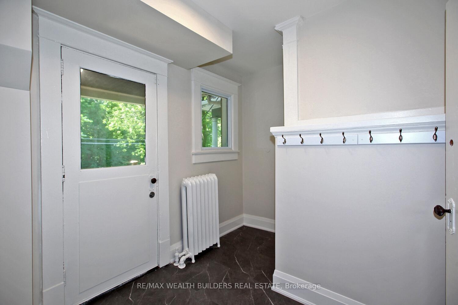B - 163 Parkside Drive, Toronto W01, ON, exterior