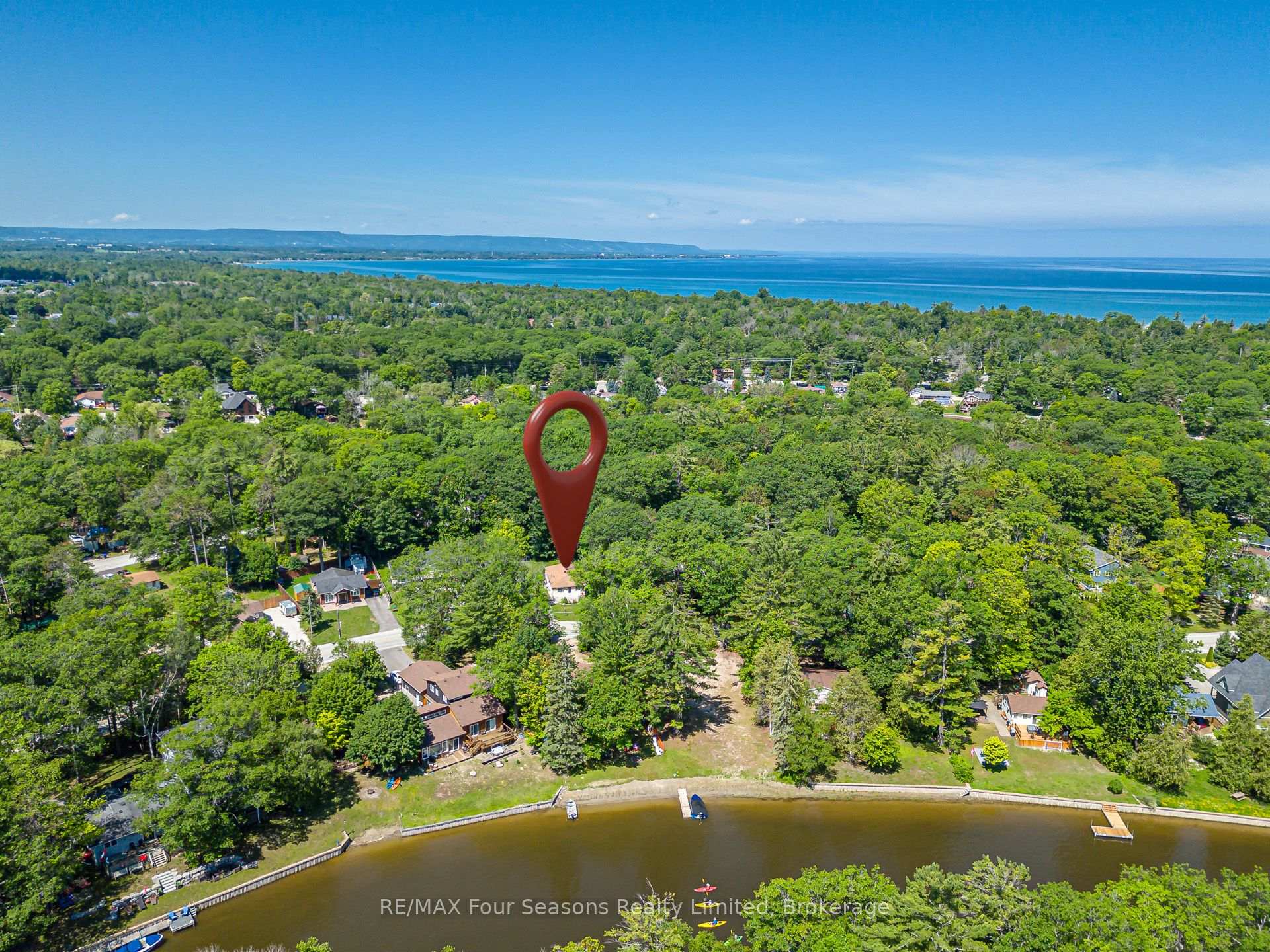 511 Oxbow Park Drive, Wasaga Beach, ON, exterior