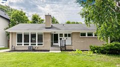 3 Greengate Road, Toronto C13, ON, exterior