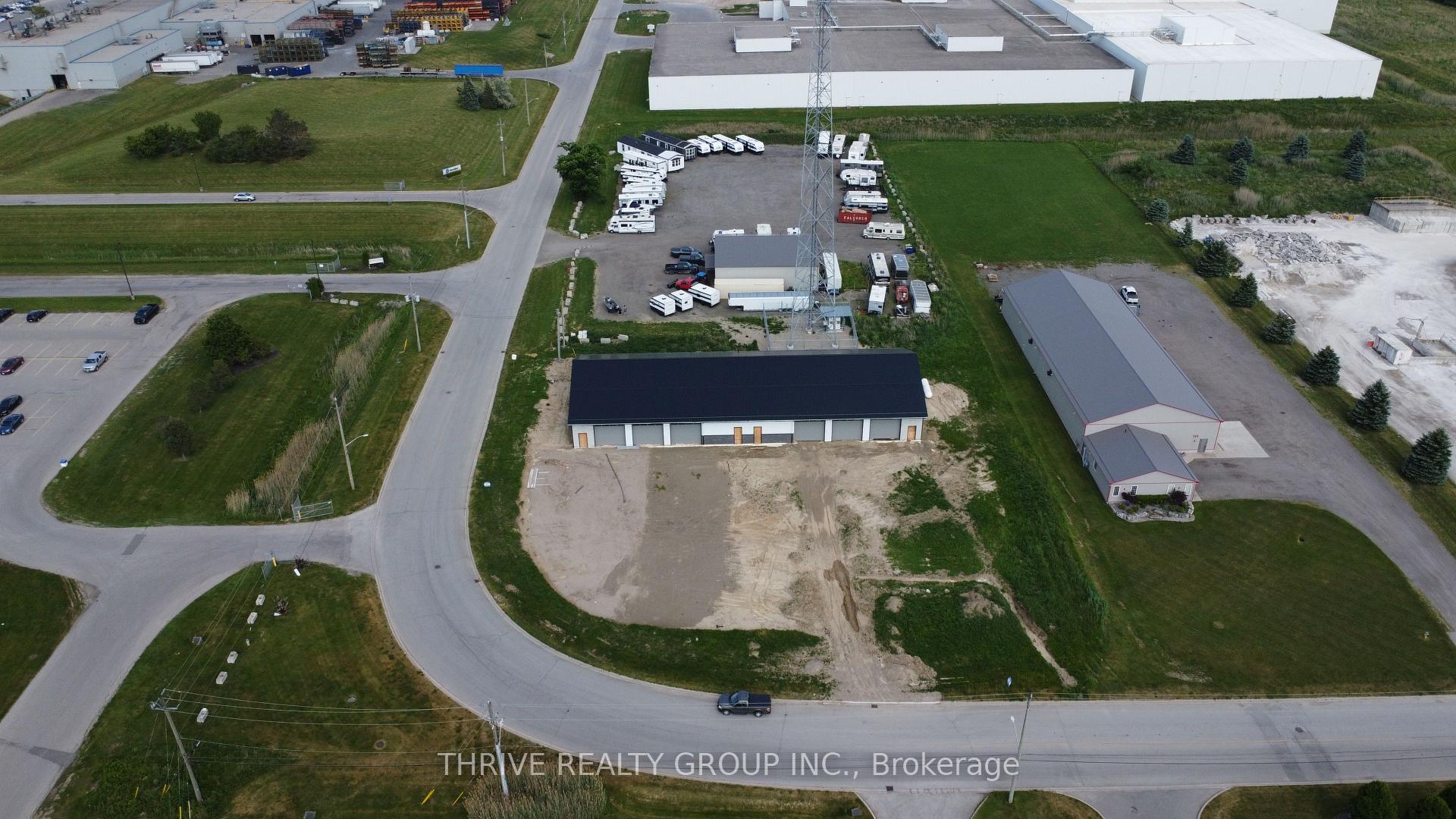 775 Wright Street, Strathroy-Caradoc, ON, exterior