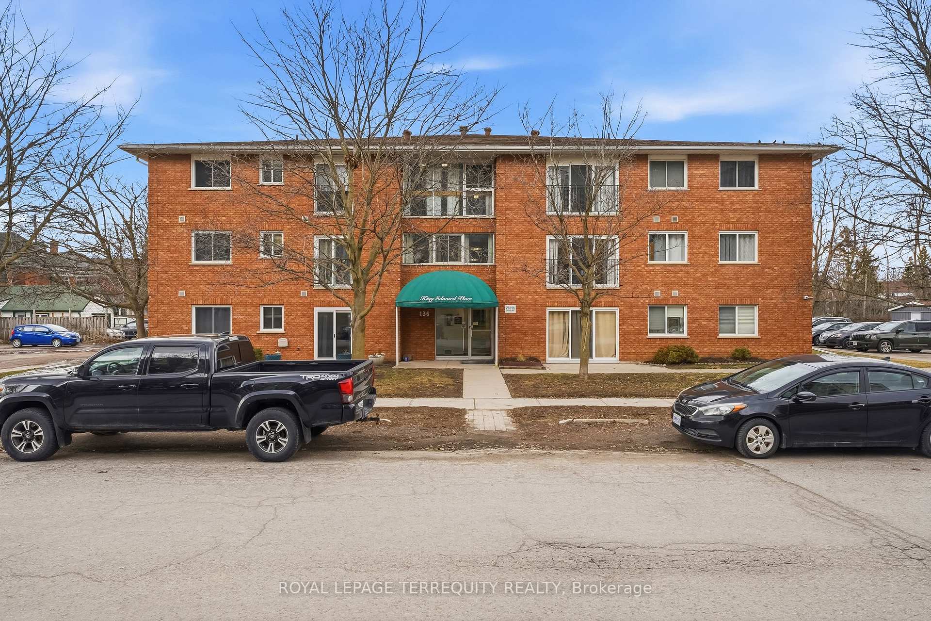 307 - 136 Ware Street, Peterborough, ON, exterior