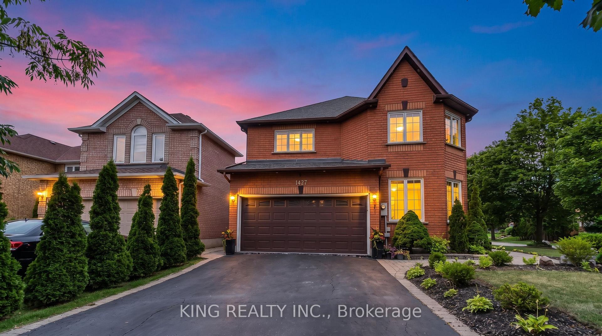 1427 Grossi Street, Mississauga, ON, exterior